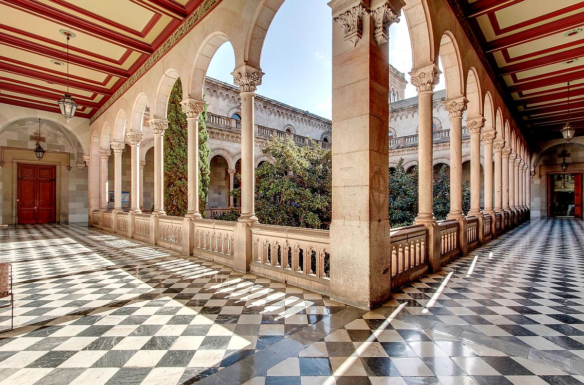 La UB, referent mundial en educació i recerca, segons els rànquings QS i Scimago 2025.