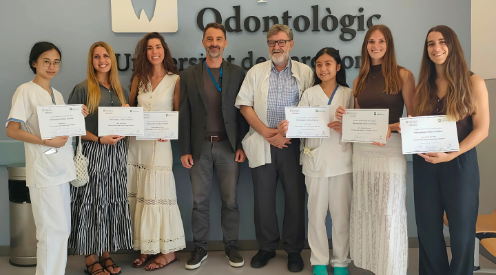 Lliurament de premis del Curs d'Estiu d'Odontologia 2024.
